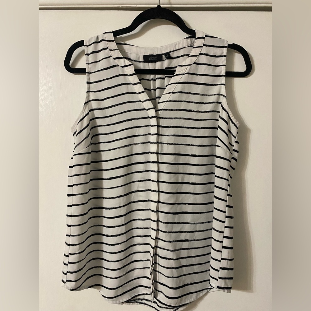 Apt. 9 Essentials Women's Sleeveless V-Neck Striped Tank - White & Black